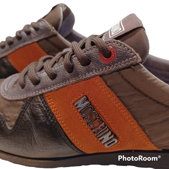 Moschino sneakers shoes 👟 - Picture 2 of 11